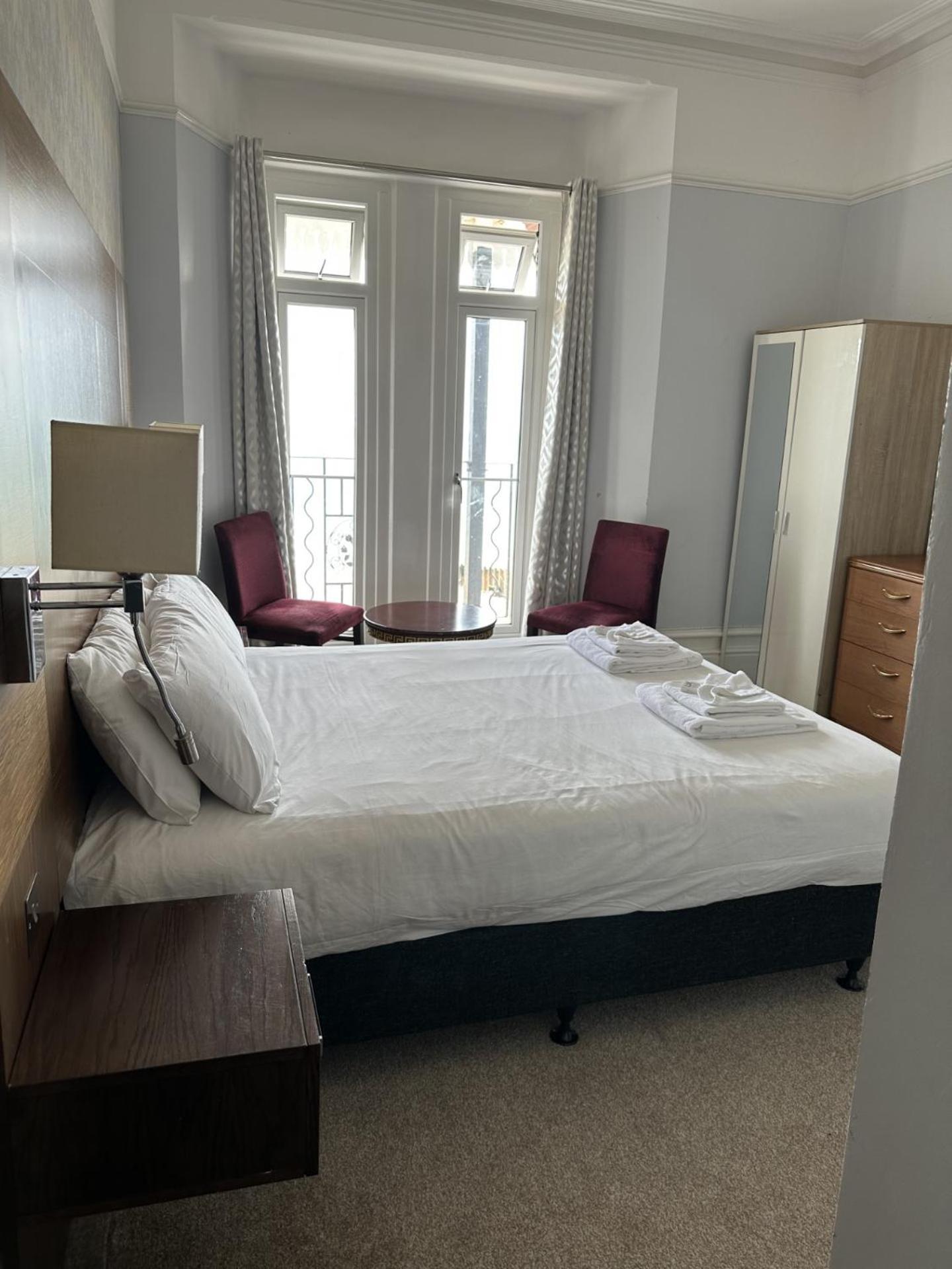 Glastonbury Hotel Eastbourne Exteriör bild